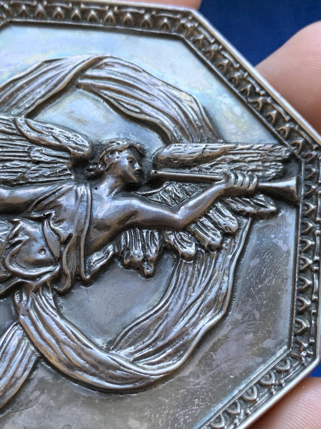 《竞宝斋》第413场 周日，周一，周二，3场连拍 （全场包邮） 意大利维琴察人民银行八角银章，91.75g，对边74.8mm，含银92.5%