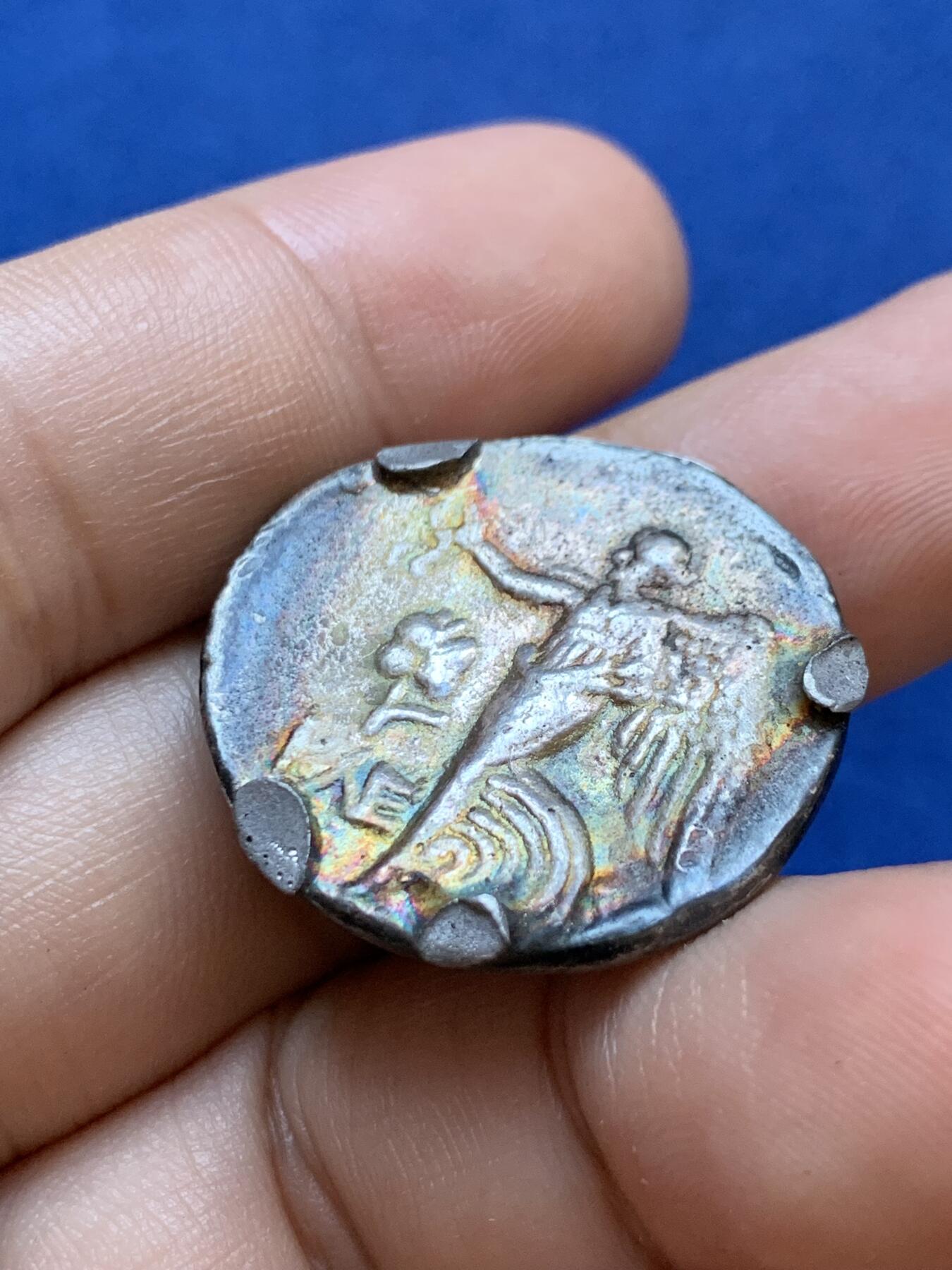 《竞宝斋》第413场 周日，周一，周二，3场连拍 （全场包邮） 古希腊纪念章 两枚 其中一枚有焊点 总重约17.8克