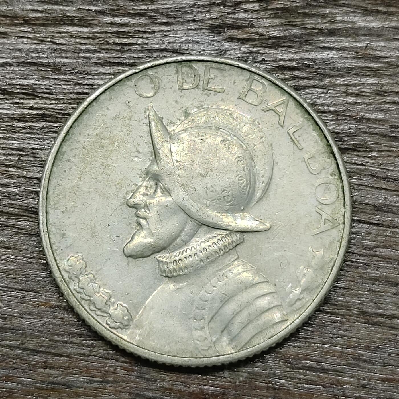 【铜匠收藏】★第131场★散币场，无佣金，30包邮。不满30元，支付5元运费。《接受代拍 代送NGC评级》 1970年 巴拿马 25分 早期武士头像 展翅鹰盾徽