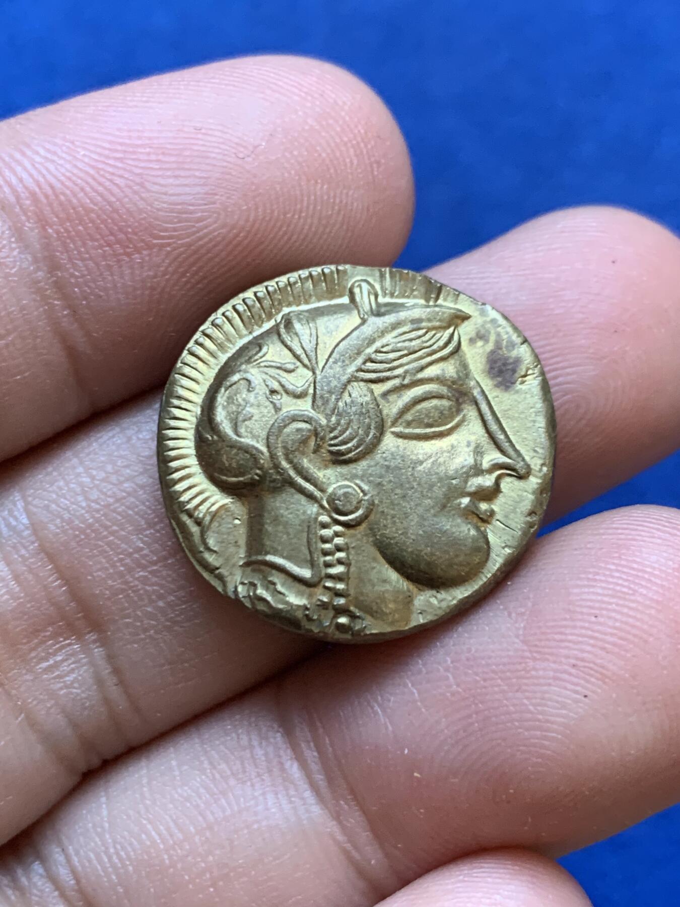 《竞宝斋》第413场 周日，周一，周二，3场连拍 （全场包邮） 古希腊纪念章 两枚 其中一枚有焊点 总重约17.8克