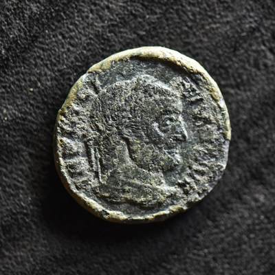 【良泉】【国庆精品场】10月2日晚19.30点开拍！ 222组，西方古代钱币、印章专场 - 公元320年【古罗马】李锡尼一世，誓愿二十年，富力铜币，2.77克