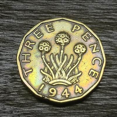 【铜匠收藏】★第131场★散币场，无佣金，30包邮。不满30元，支付5元运费。《接受代拍 代送NGC评级》 - 1944年 英国 3便士 乔治六世