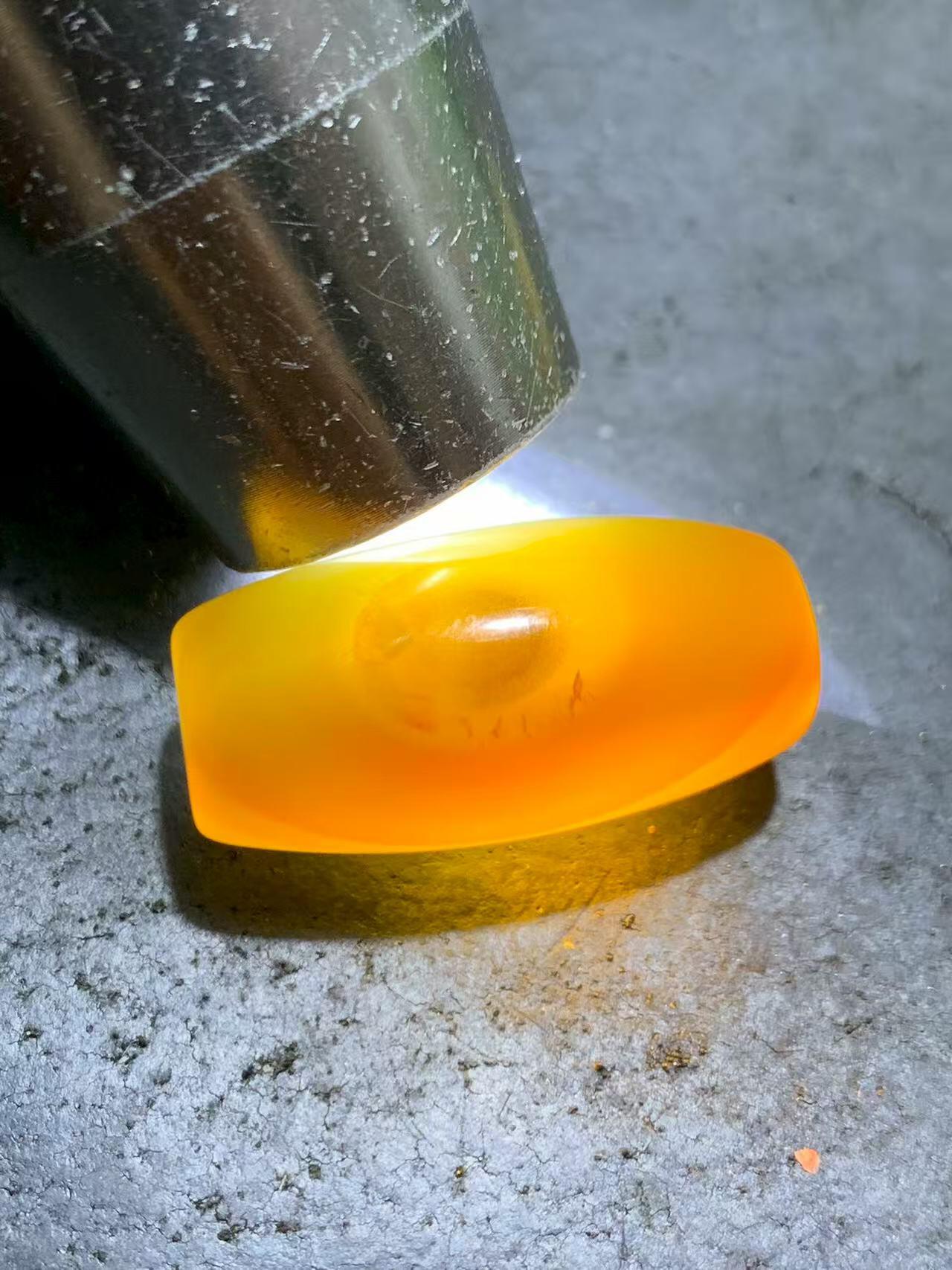 精美高玉化天眼纹缠丝玛瑙桶珠一颗，