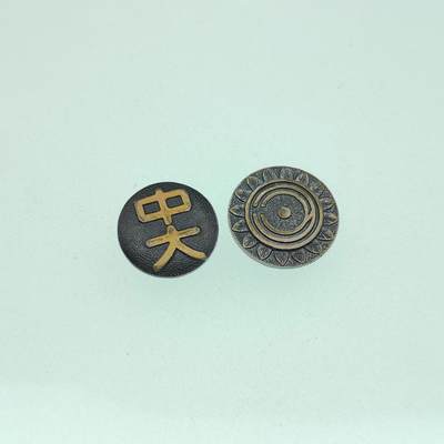 0元起拍勋章 第290期 咸鱼国勋章拍卖专场 8月31日（周日）下午6：00开始 - 日本徽章两个