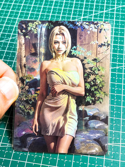 【关注参拍有赠卡】显眼宝29期  奇奇怪怪专场 - 狐狸卡卡     动漫漫画人物单卡系列  出浴纲手   共1张   折光彩闪工艺  大卡尺寸  63*88