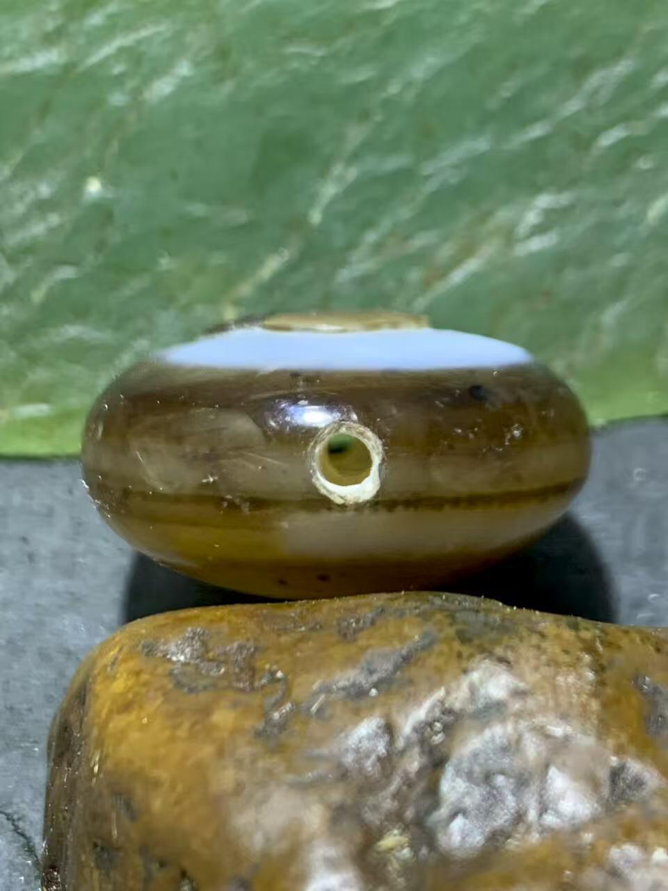精品天眼纹药师玛瑙手工雕刻达摩祖师板珠（背云）一颗。