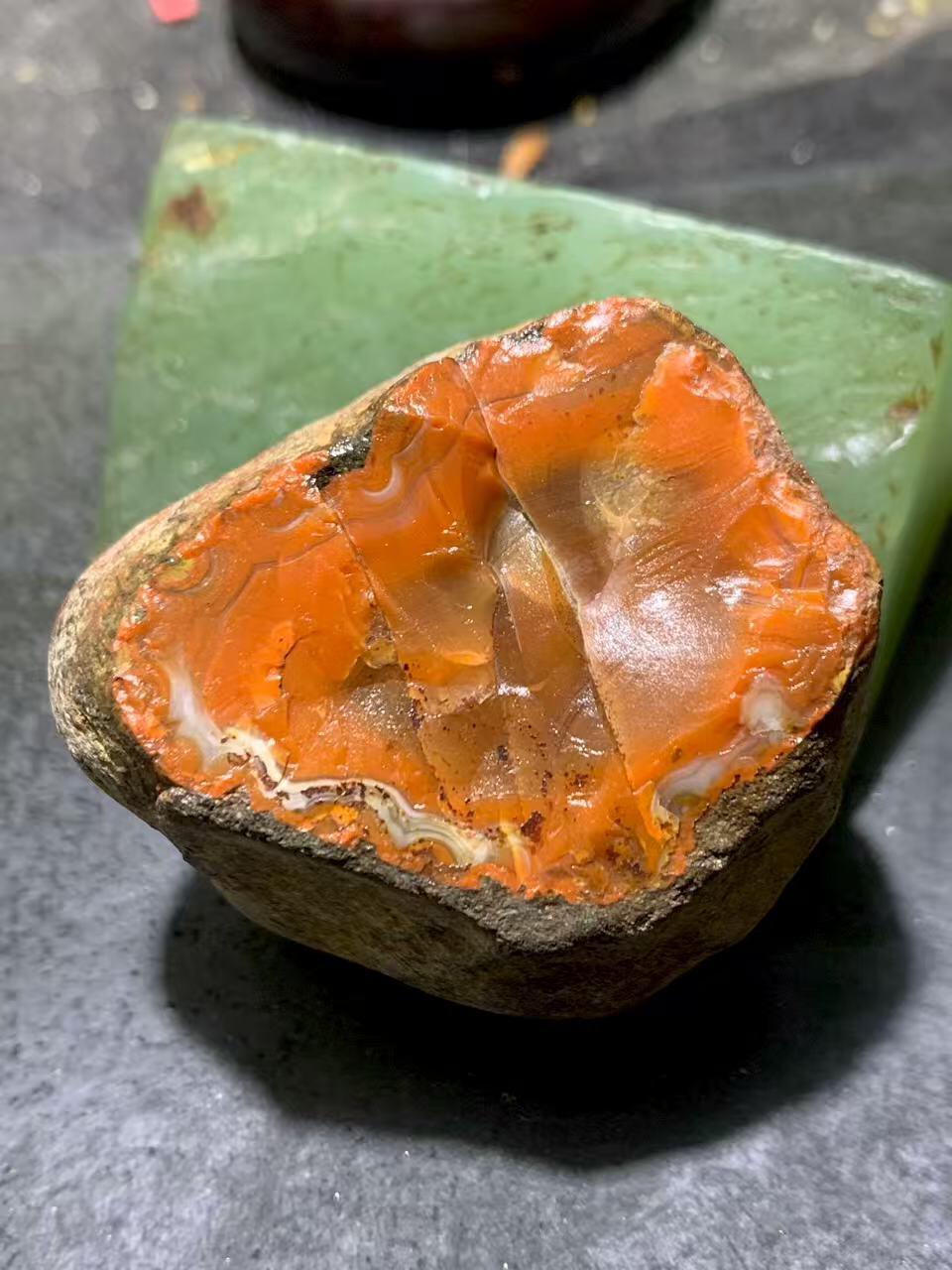 精美川料原皮柿子红冻料开窗料南红玛瑙原石一颗，