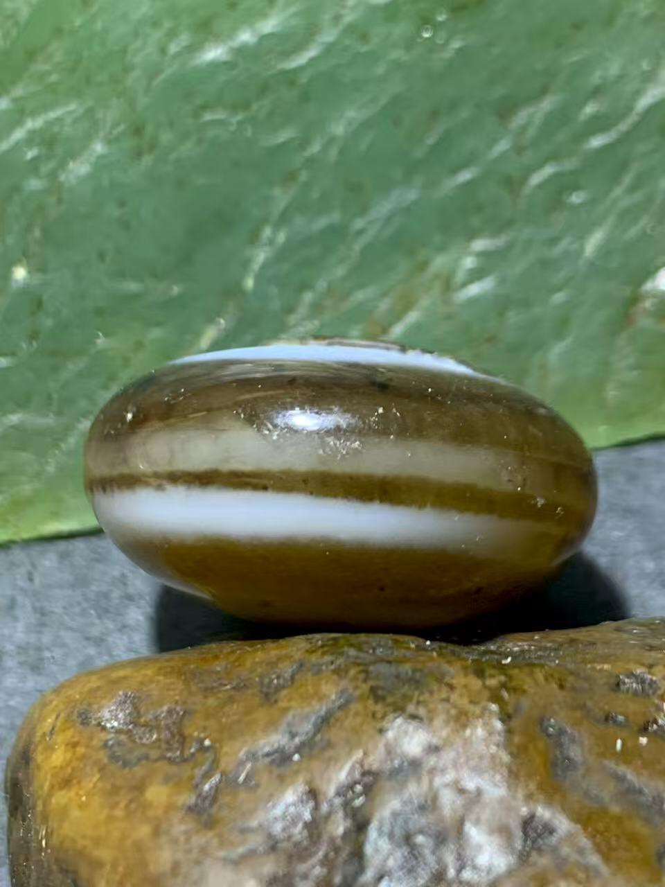 精品天眼纹药师玛瑙手工雕刻达摩祖师板珠（背云）一颗。