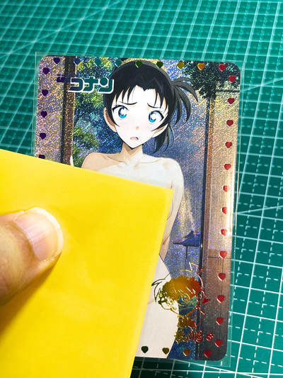 【关注参拍有赠卡】显眼宝29期  奇奇怪怪专场 - 嘎嘎鸭卡牌   超级经典老卡系列    名侦探柯南   远山和叶艺术卡   共1张   碎闪彩印签工艺   小卡尺寸  60*87