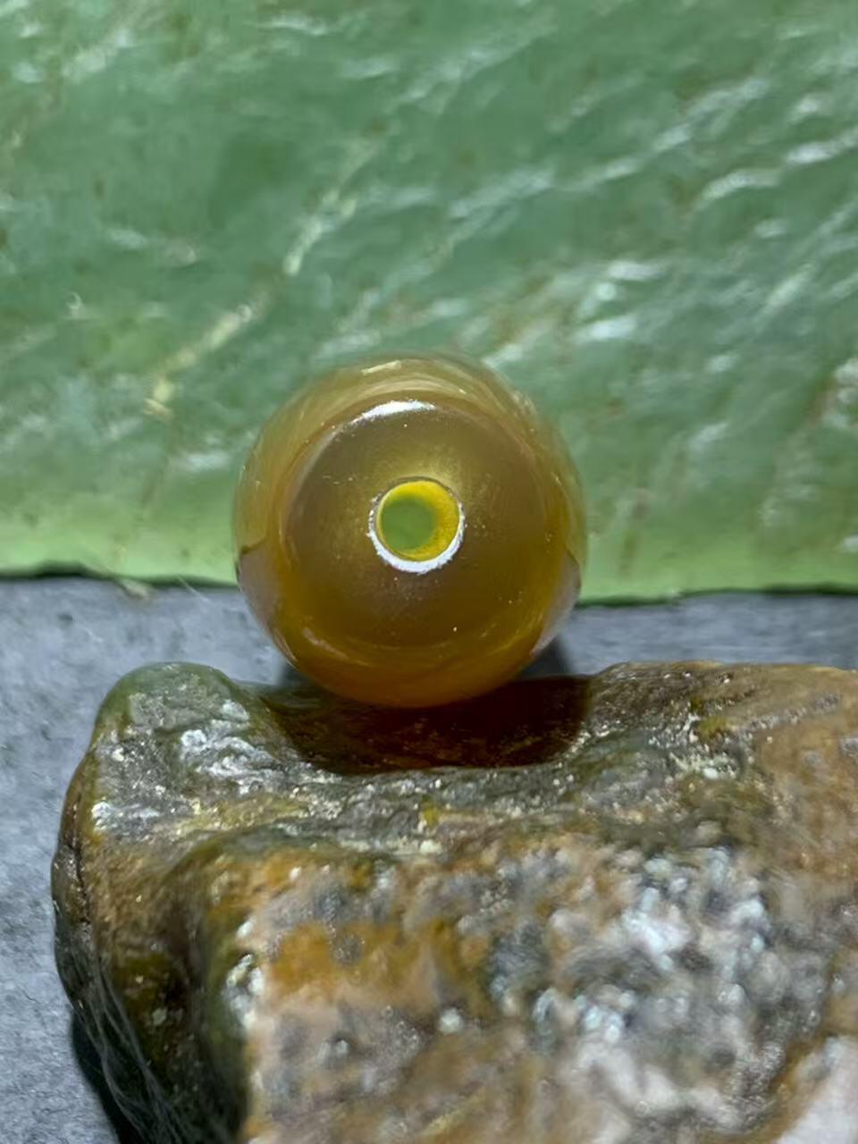 精美高玉化天眼纹缠丝玛瑙桶珠一颗，