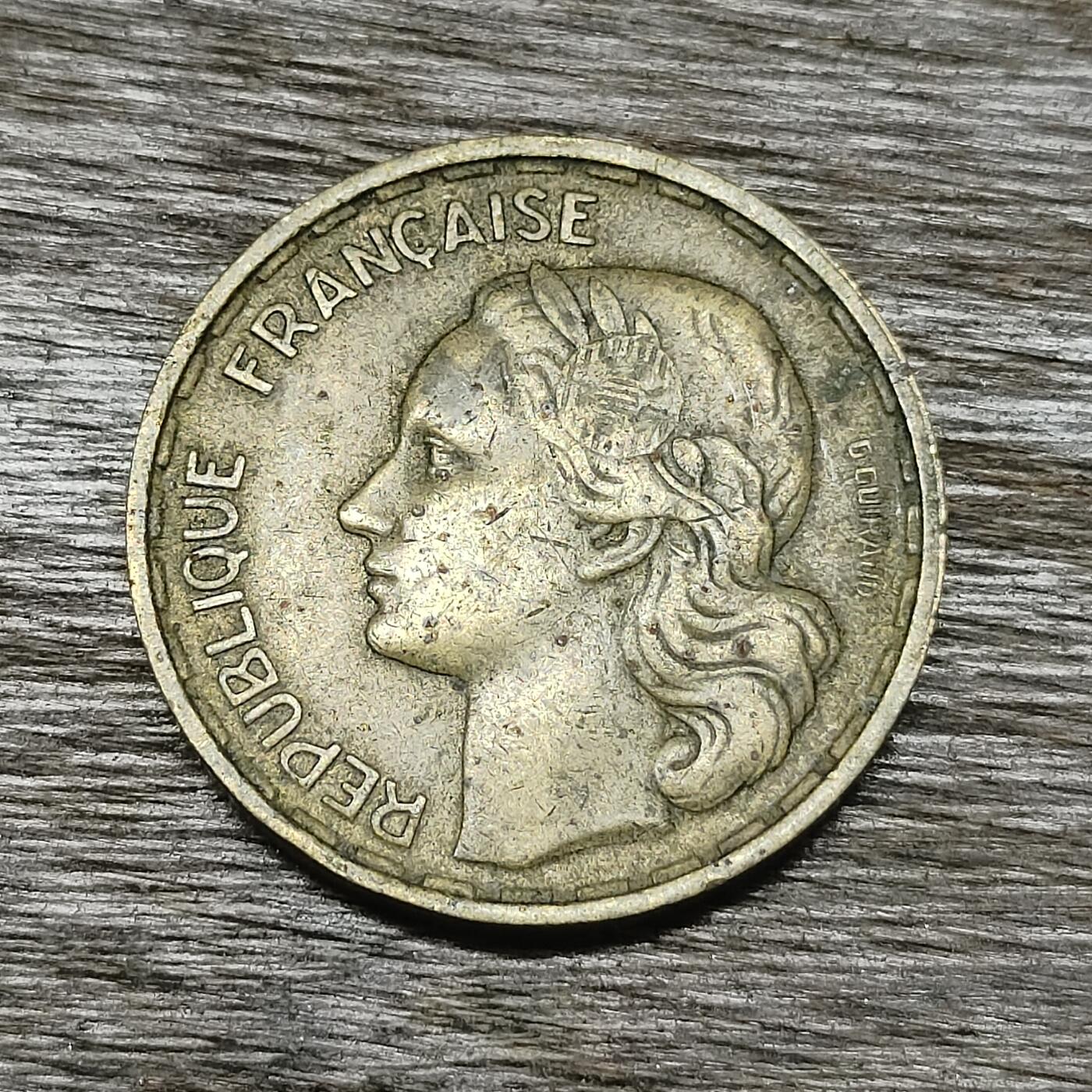 【铜匠收藏】★第131场★散币场，无佣金，30包邮。不满30元，支付5元运费。《接受代拍 代送NGC评级》 法国 1951年 50法郎 铜币