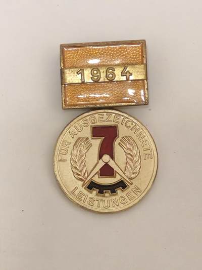 荷兰第125期勋赏拍卖 - 民主德国七年建设计划优秀服务奖章 1964年版