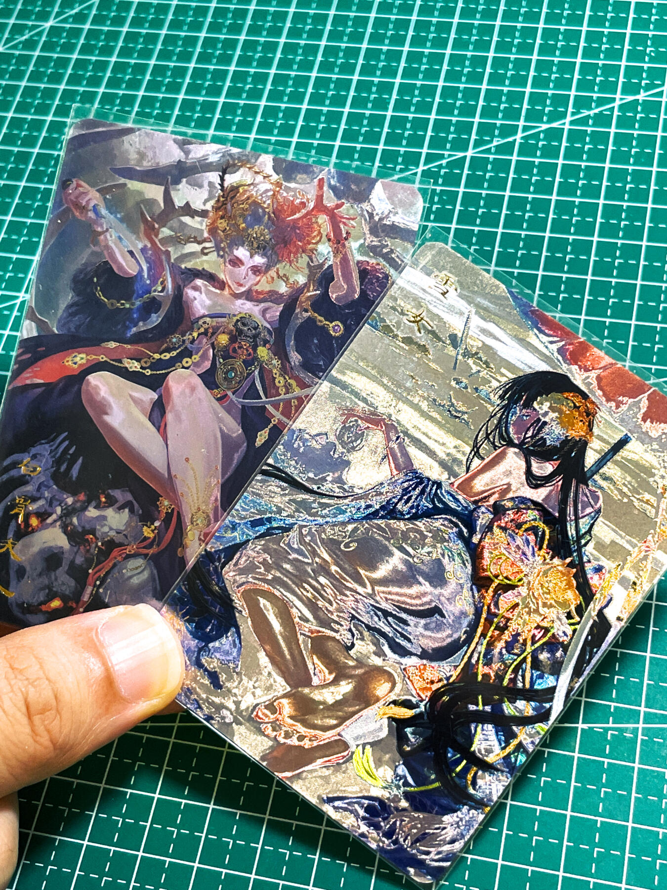 【关注参拍有赠卡】显眼宝29期  奇奇怪怪专场 工艺体验卡 传说中的钱花了 眼瞎啦  燎原早期镭光卡 2张  63*88