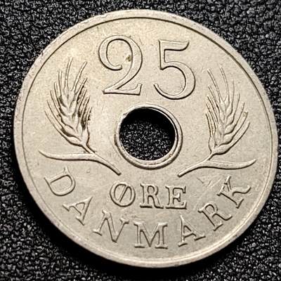泉币菌-第106场-散币乐园场 - 丹麦1967年25欧尔中孔镍币 玛格丽特二世花押
