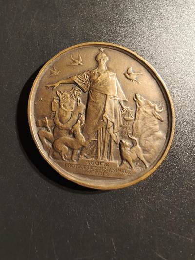 老王徽章第145期 - 法国动物保护协会大铜章    直径41mm   重量40.2g