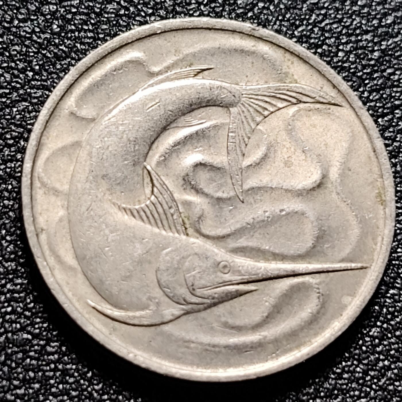 泉币菌-第102场-散币乐园场 带光美品 高币值 1967年 新加坡20分 海洋动物-剑鱼 24mm