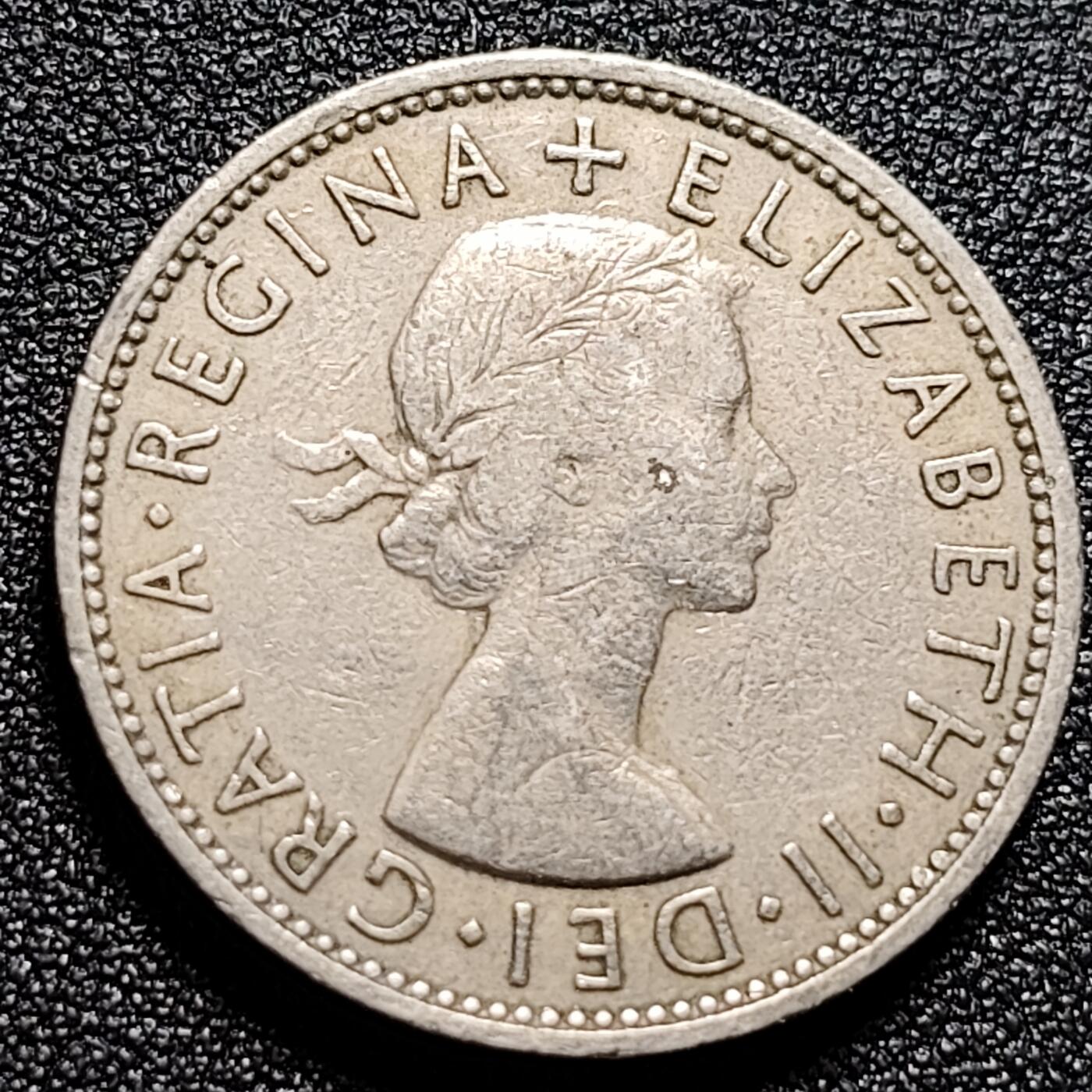 泉币菌-第102场-散币乐园场  英国早期1960年2先令老镍币 伊丽莎白二世青年女王头像 28.3MM