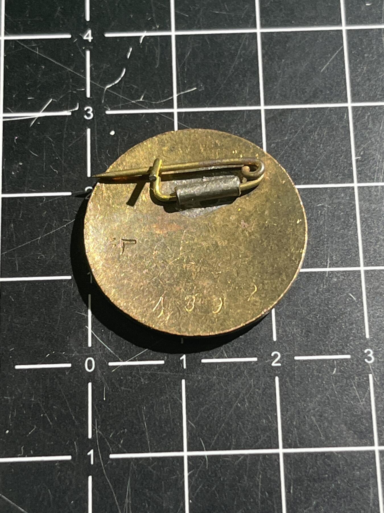 古冰库章牌勋赏收藏第41场拍卖 五十年代铁路帽徽。千号段小号