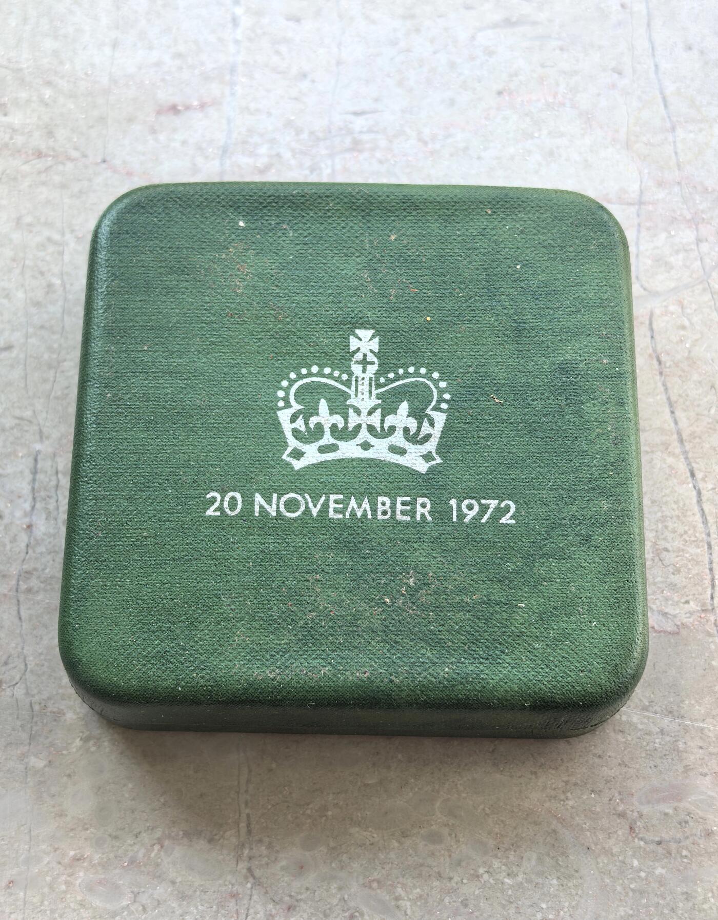 博洋堂世界钱币拍卖第136期（全场包邮） 英国1972年25新便士精制银币 伊丽莎白二世和菲利普亲王结婚25周年 28.28克925银 盒证全