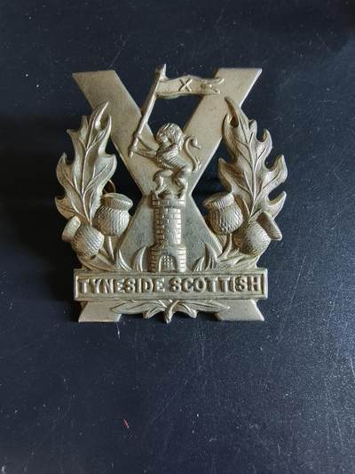 老王徽章第145期 - 英国苏格兰泰恩赛德步兵团帽徽   一战时期