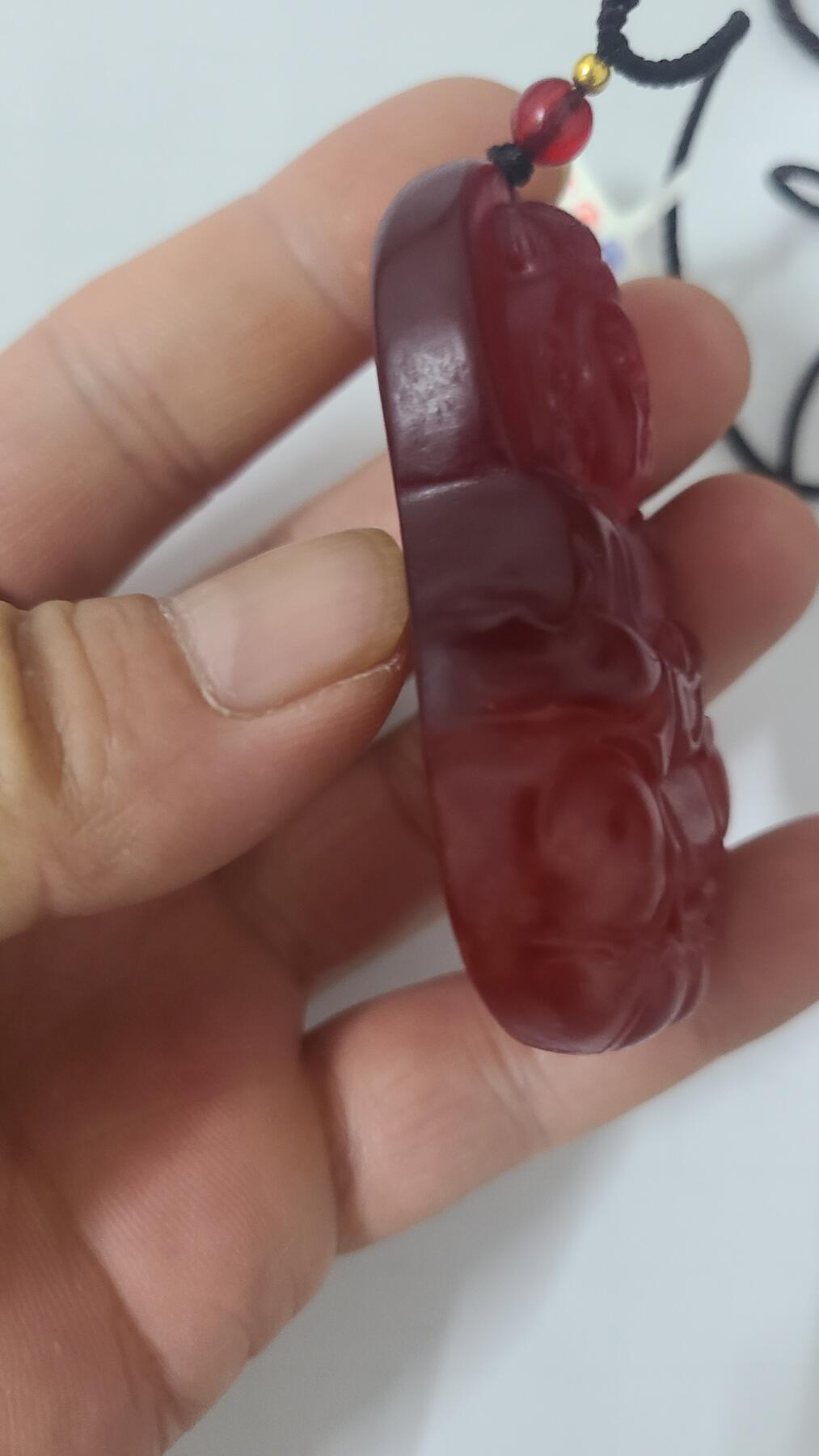 红土白芍寄生虫观音沉香吊坠