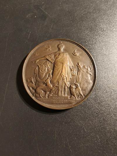 老王徽章第145期 - 法国动物保护协会大铜章    直径41mm    重量39.5g