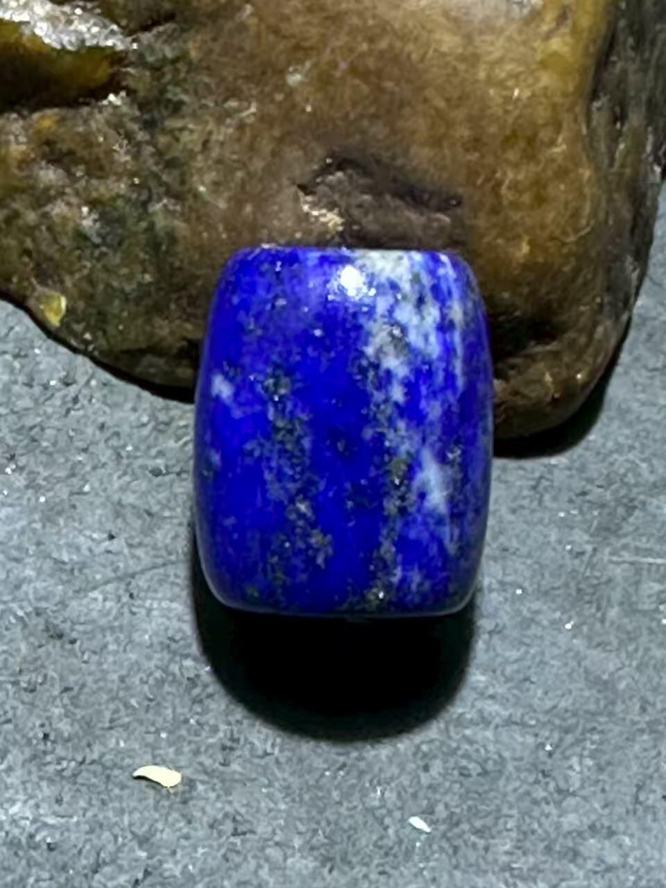精美阿富汗老矿青金石小桶珠一颗，，