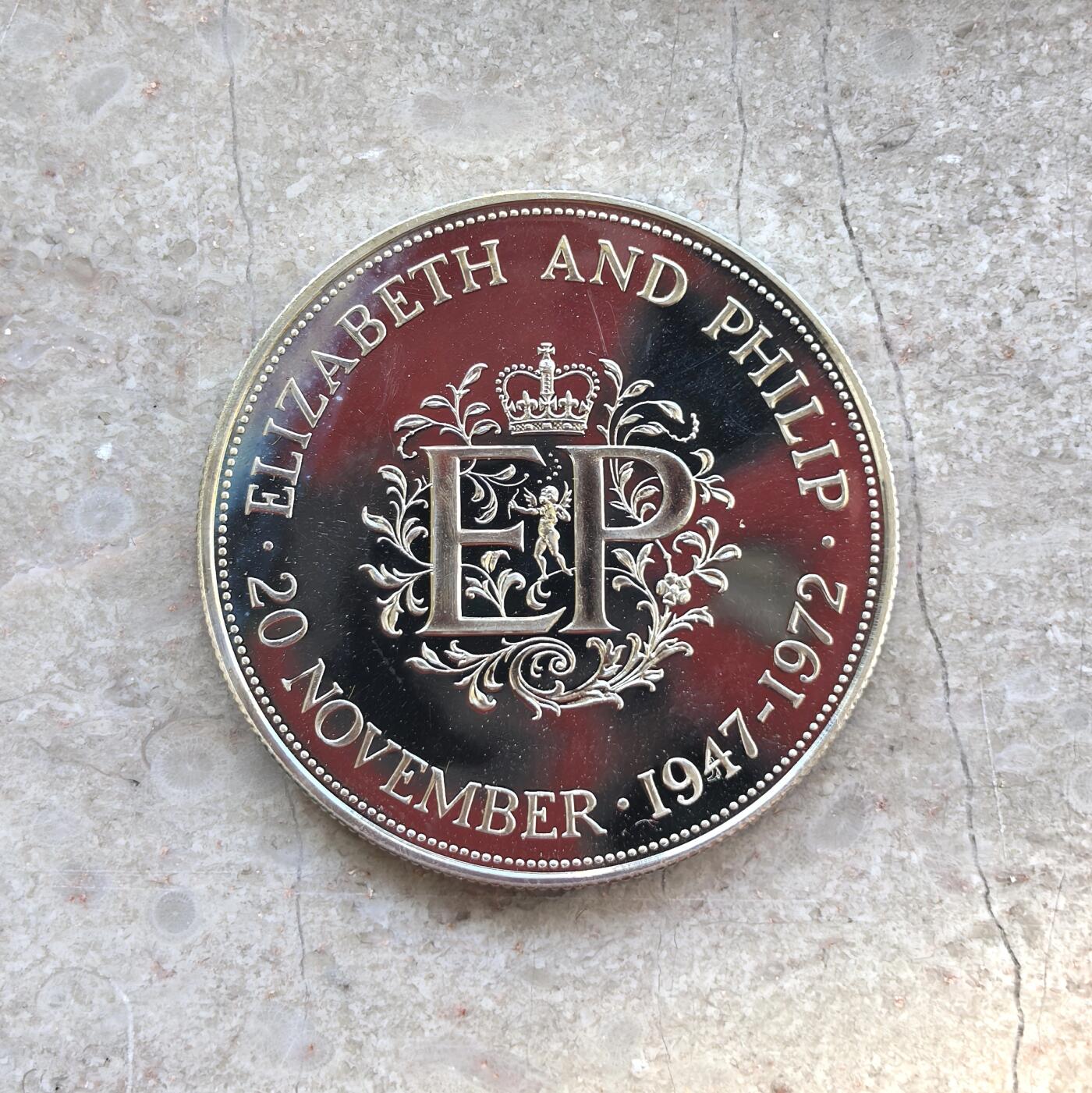 博洋堂世界钱币拍卖第136期（全场包邮） 英国1972年25新便士精制银币 伊丽莎白二世和菲利普亲王结婚25周年 28.28克925银 盒证全