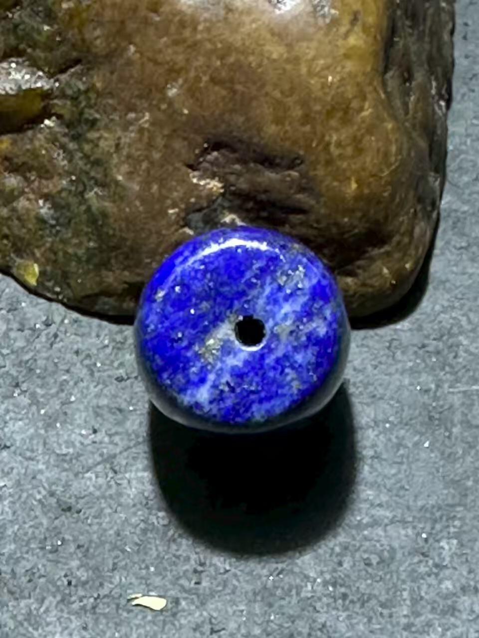 精美阿富汗老矿青金石小桶珠一颗，，