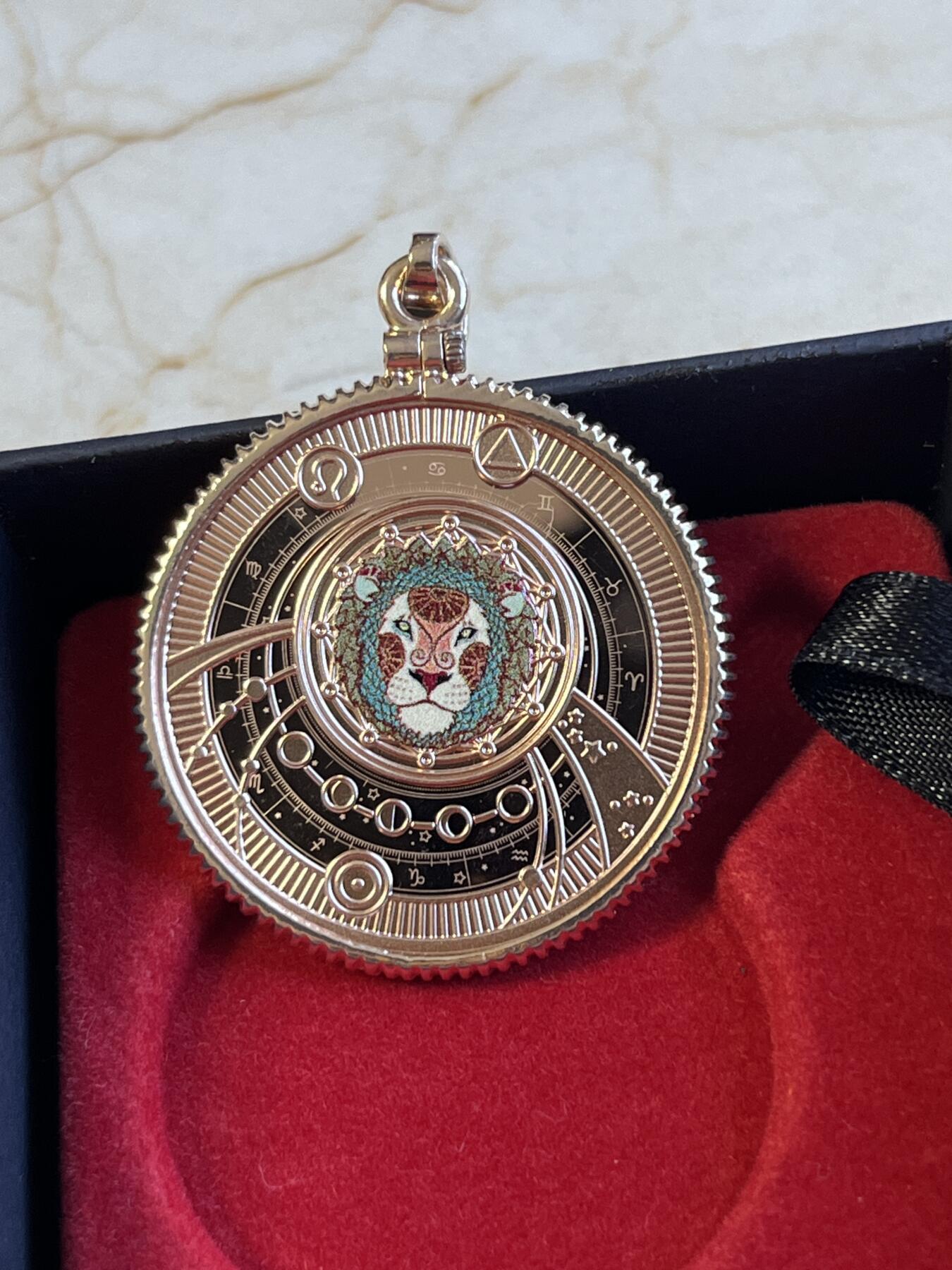 第173期拍卖【长期征集拍品】 喀麦隆2021年十二星座系列狮子座镀玫瑰金银币，999银镀金，10克，发行999枚