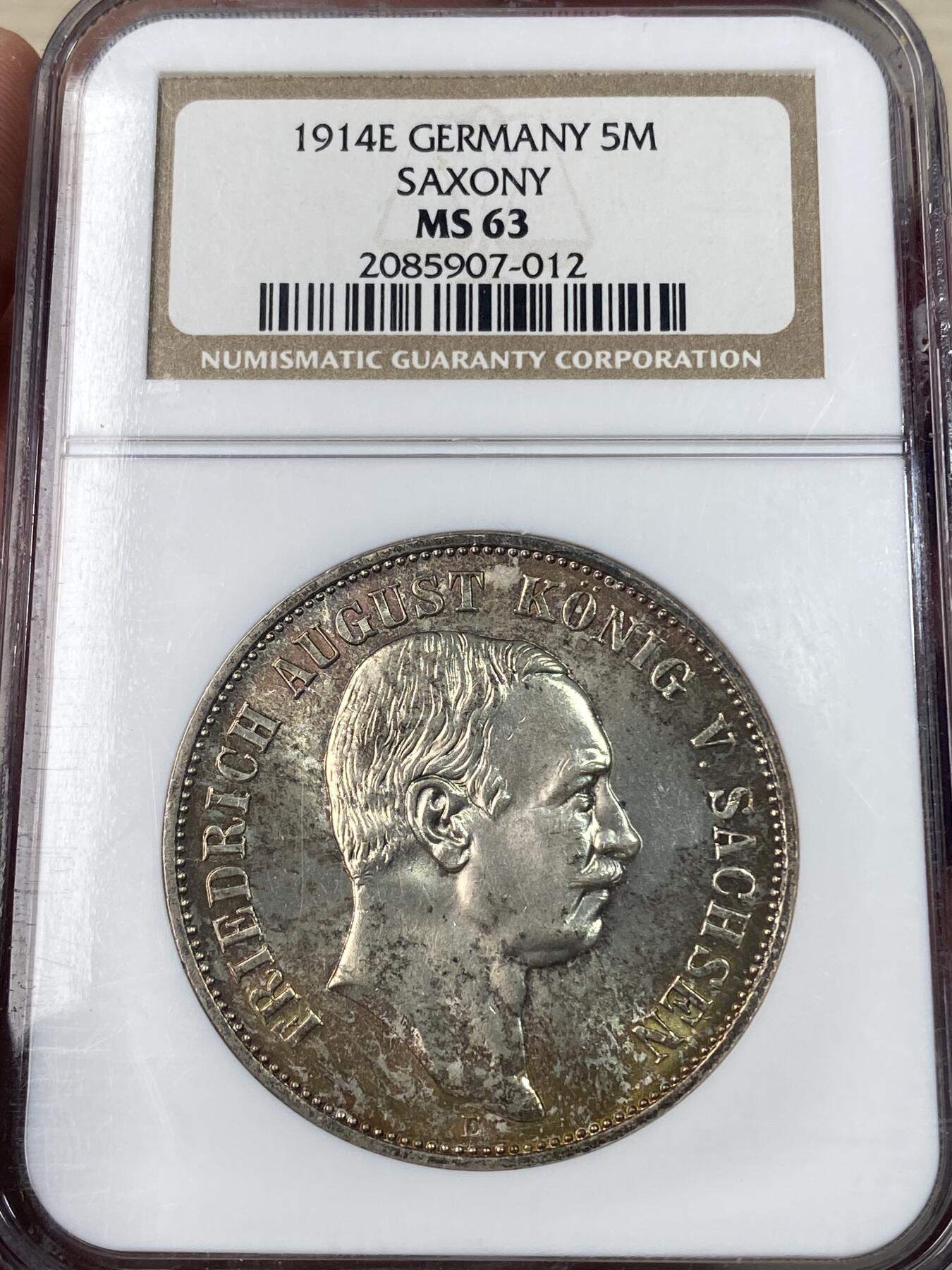 万国钱币拍卖第052期 NGC MS63 1914年德国萨克森长翅流通5马克 暴力孔雀绿七彩十字转光 NGC老盒加持