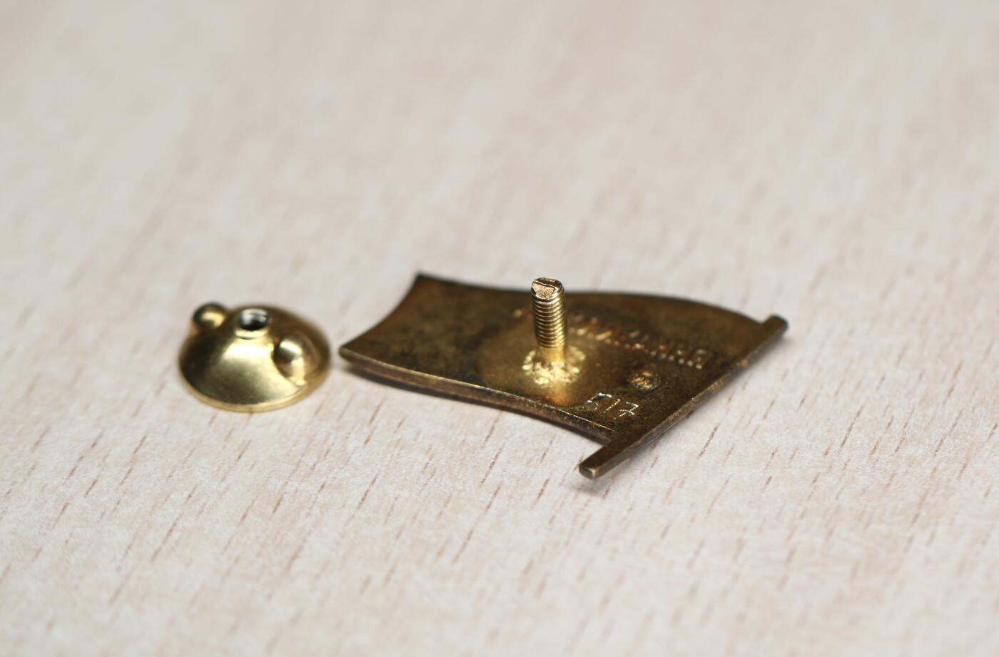 大猫徽章拍卖 第277期 苏联乌克兰11届小红旗 有档 品好