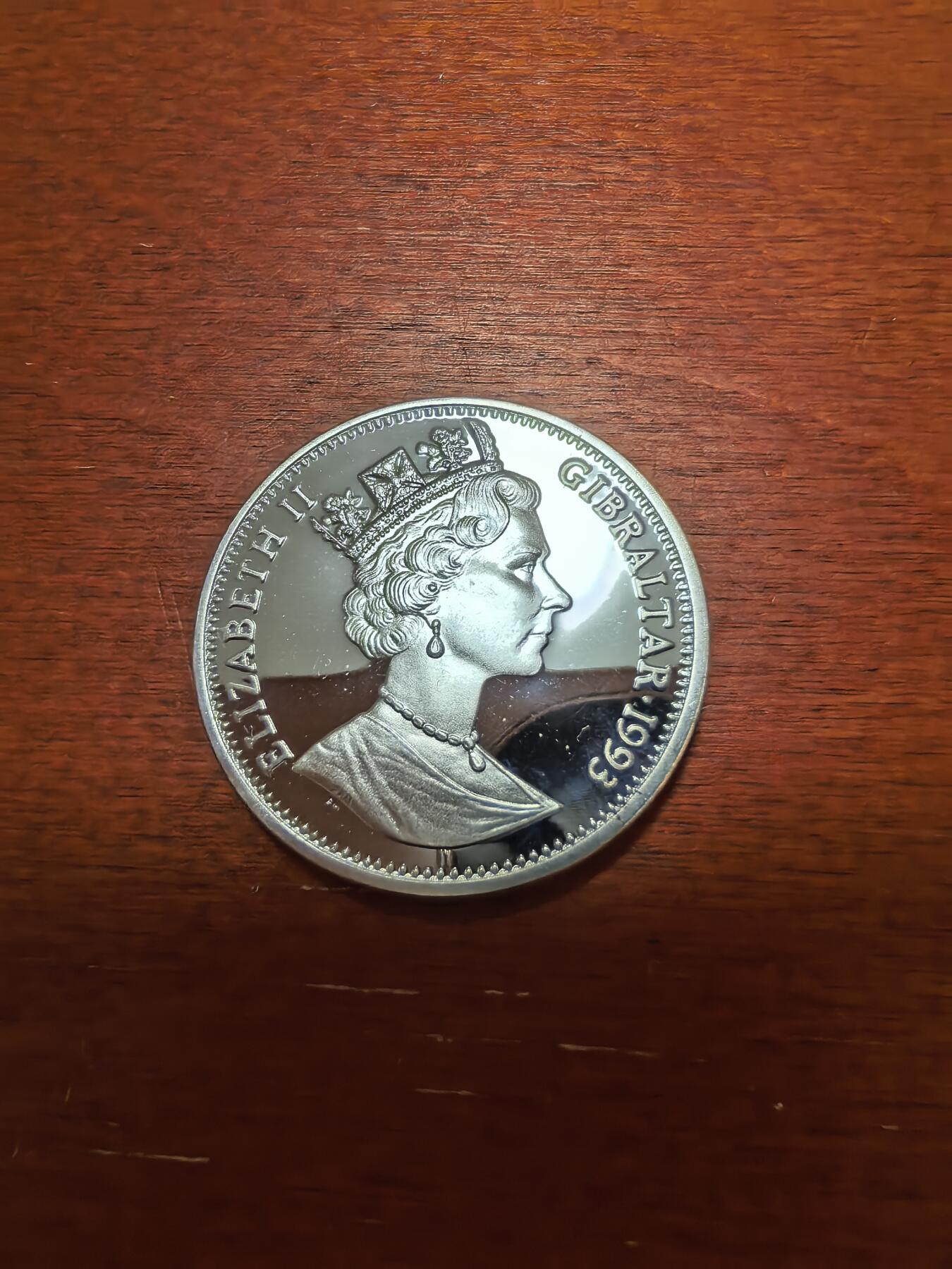 长老汇蛇年精选第四十一场拍卖 1993直布罗陀丘吉尔14埃居加厚精制银币，20克925银，5000枚，克书75美金