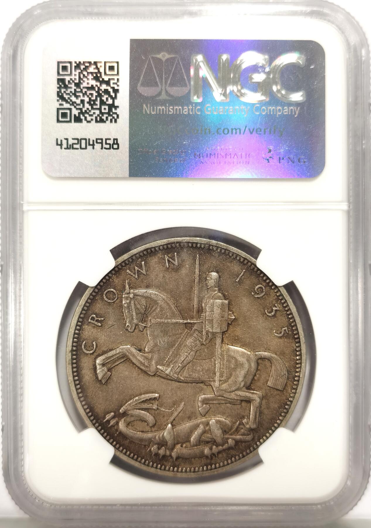 博洋堂世界钱币拍卖第136期（全场包邮） NGC MS63 英国1935年木马剑1克朗，马剑面黑色包浆