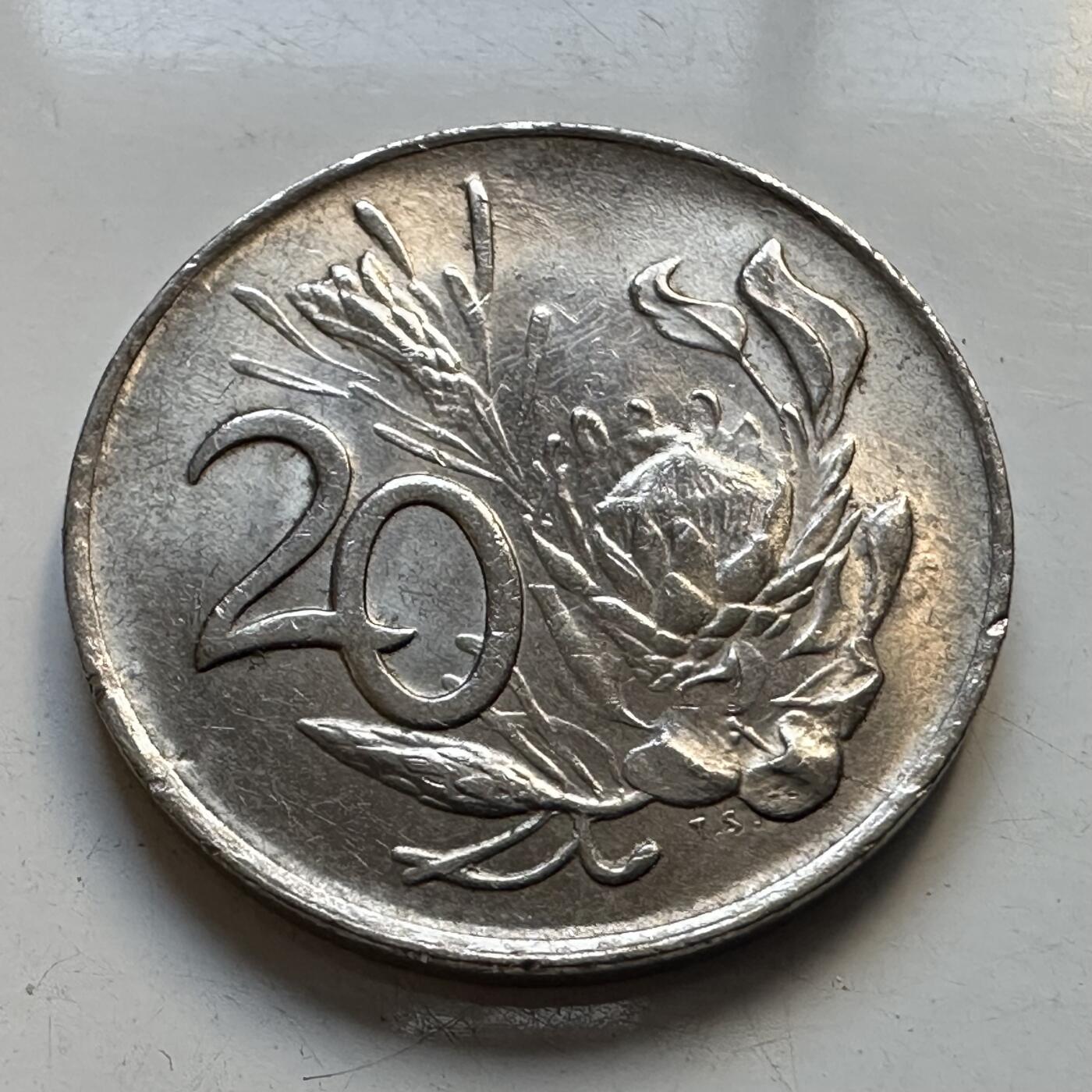 🌹外币初藏🌹🐯2025年第95场  每周二四六晚8️⃣点 接代拍 南非1977年20分