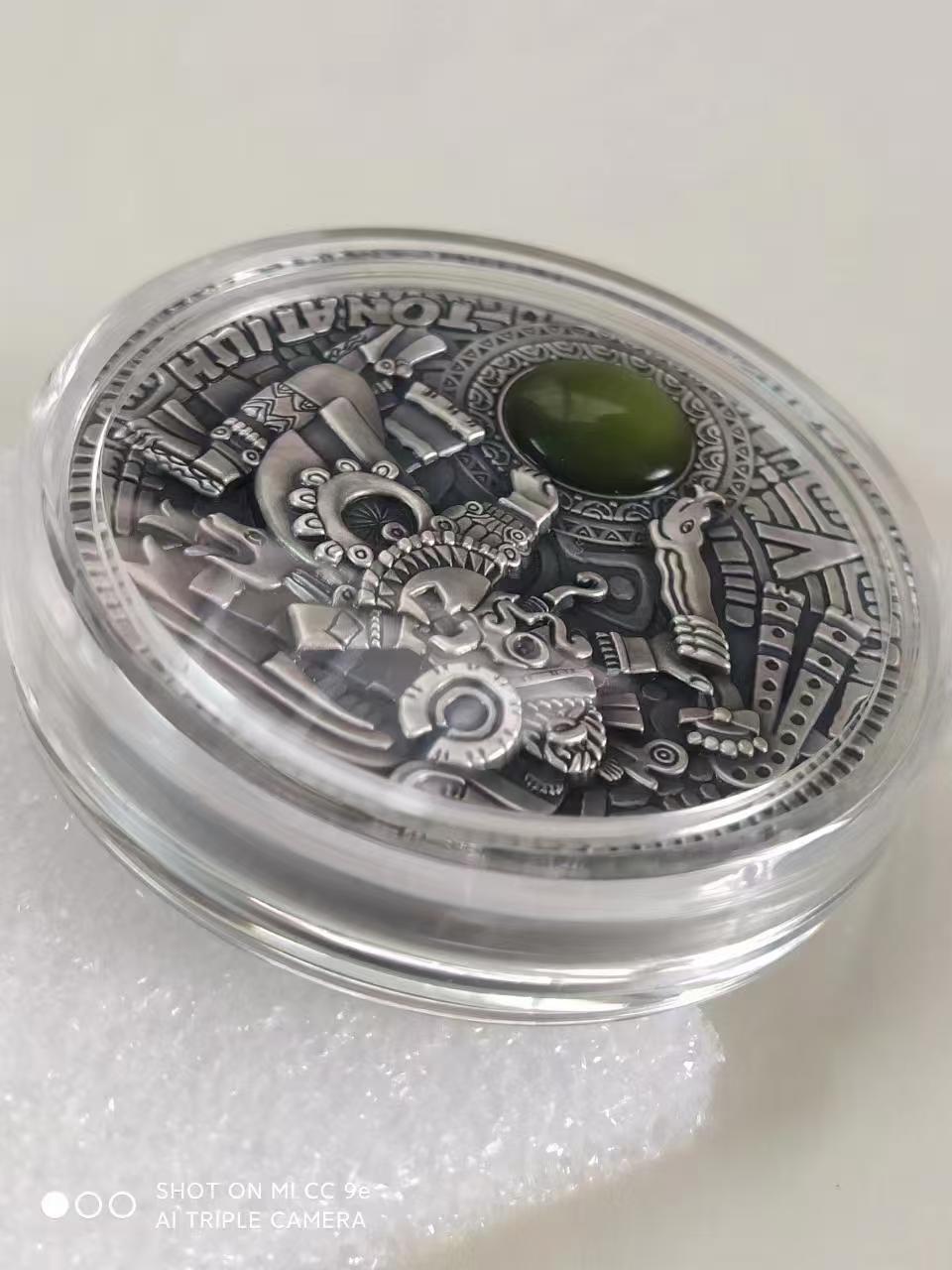 第172期拍卖【长期征集拍品】  【龙头币】纽埃2020,太阳神(1)-托纳帝乌, 2盎司、镶嵌橄榄石、超高浮雕、激光镭射纹字、仿古银币. 龙头币 (新太阳神系列第一枚),盒证全,国外涨幅榜热门.(国外售价390欧元)