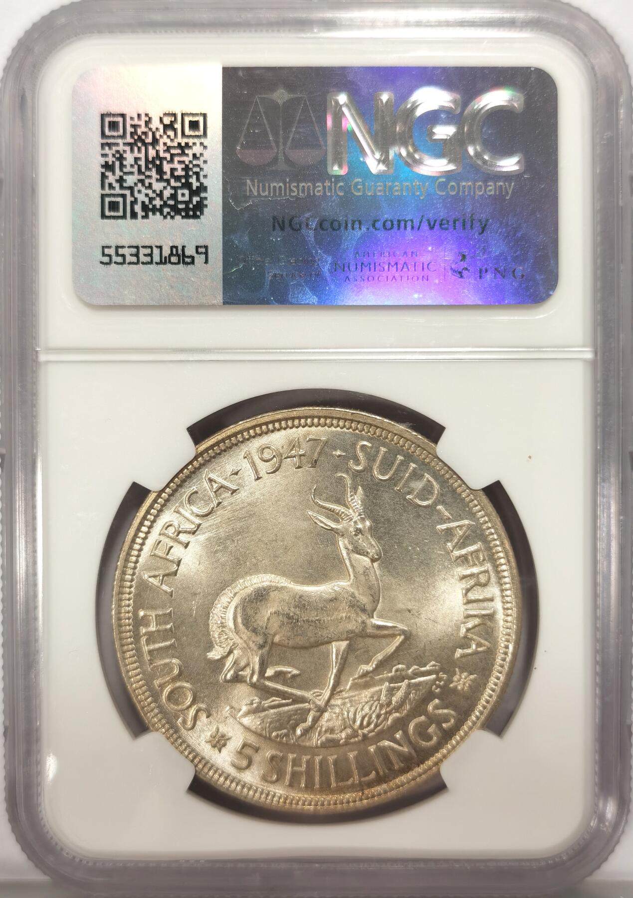 博洋堂世界钱币拍卖第136期（全场包邮） NGC MS65 1947年南非乔治六世跳羚5先令大银币 国内公开市场所见最高分数，少见战后早期非洲大银币，图案也很有南非特色，强光状态极佳