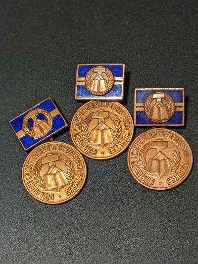 韵星假日拍卖第二十二期 -- Rimey Holidays Auction 22 - 民主德国职业技术优秀技能奖章三枚