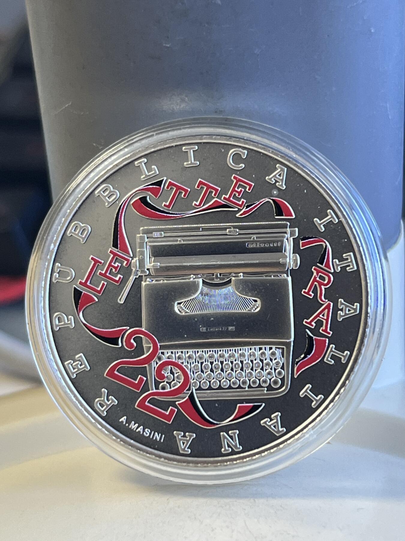 第173期拍卖【长期征集拍品】 意大利2020年打字机彩色纪念银币3枚套，白色和红色的稍有氧化