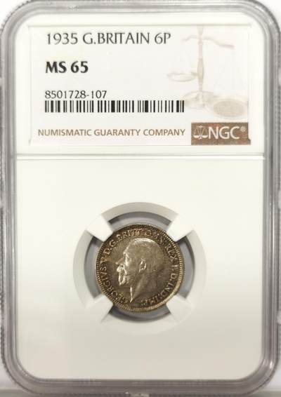 博洋堂世界钱币拍卖第136期（全场包邮） - NGC MS65 1935年英国乔治五世6便士银币，经典设计，状态极佳，轻微五彩包浆，数量也是乔五六便士中相对比较少的一个年份