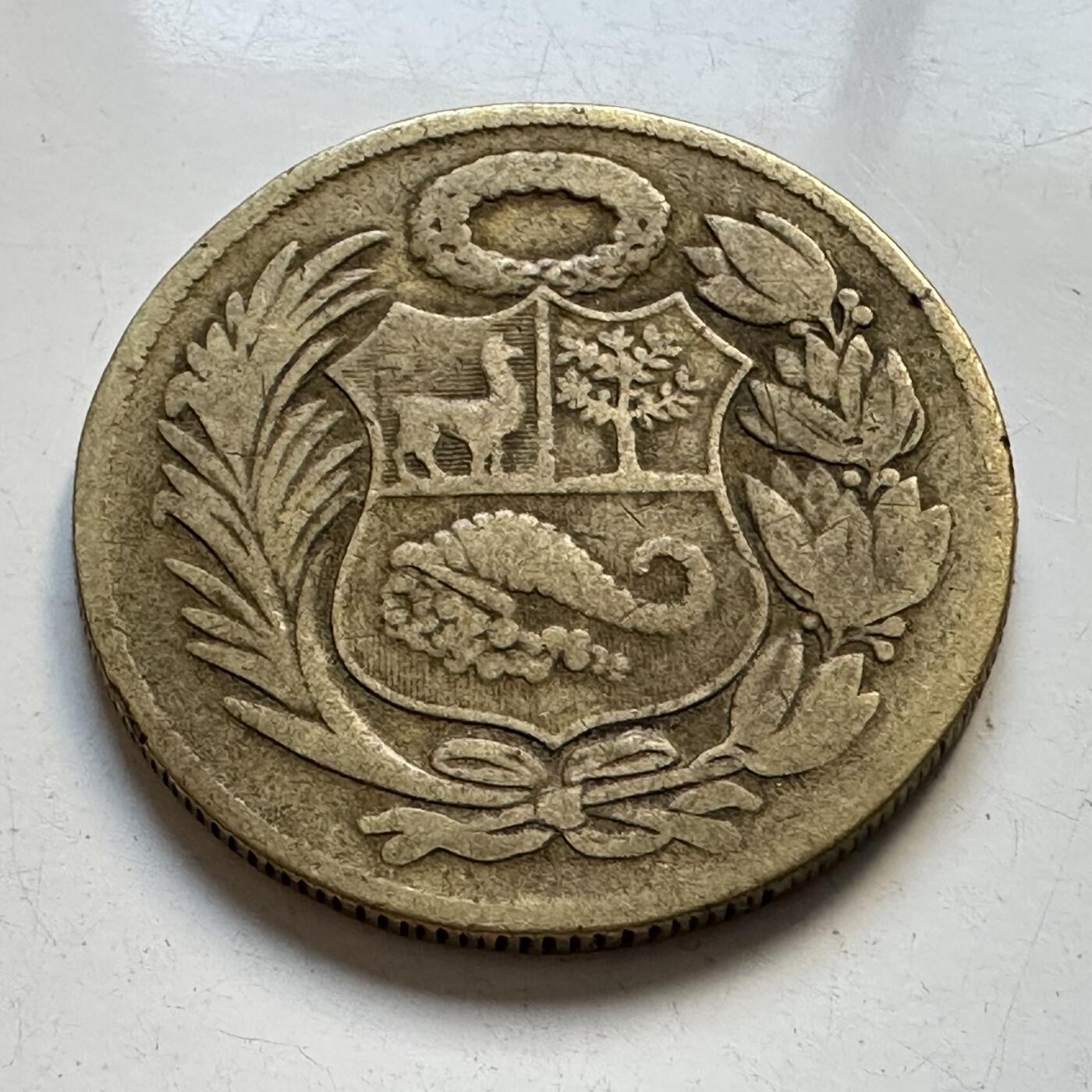 🌹外币初藏🌹🐯2025年第95场  每周二四六晚8️⃣点 接代拍 秘鲁1944年一索尔大铜币