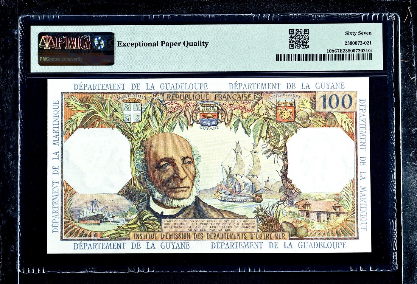 【Blue Auction】世界纸币精拍第717期——18级TOP拍卖/信誉/品质/专业/高效💫  【无47 该套最高值】法属安的列斯 1964年100法郎  PMG67EPQ 顶级高分 法属风设计精美 人物为维克托·舍尔歇——曾任法兰西第二共和国海军部副部长，主持废除法国殖民地奴隶制的委员会并推动法案通过（这是法国加勒比地区发行最后一系列纸币中最高面额，该系列后来被法国法郎以及欧元所取代。这张精美纸币有着令人惊叹的纸张质量，作为受欢迎的殖民地发行品，此枚纸币在高端评级中尤为珍贵）