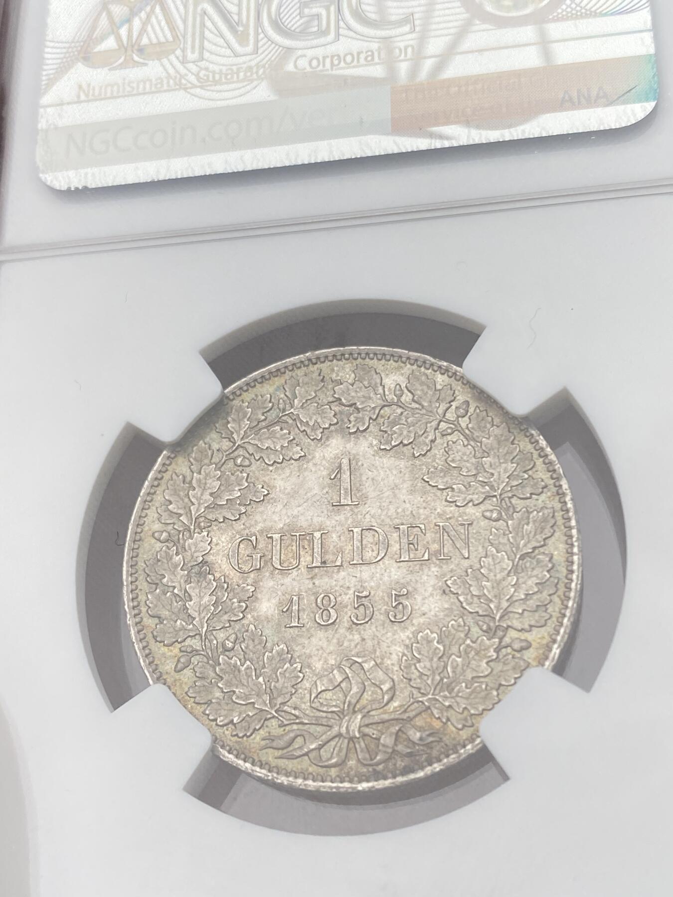 万国钱币拍卖第052期 NGC MS64 1855年德国巴伐利亚马克西米立安二世1古尔登银币 马二流通1盾顶级品质 原味德式银霜淡彩