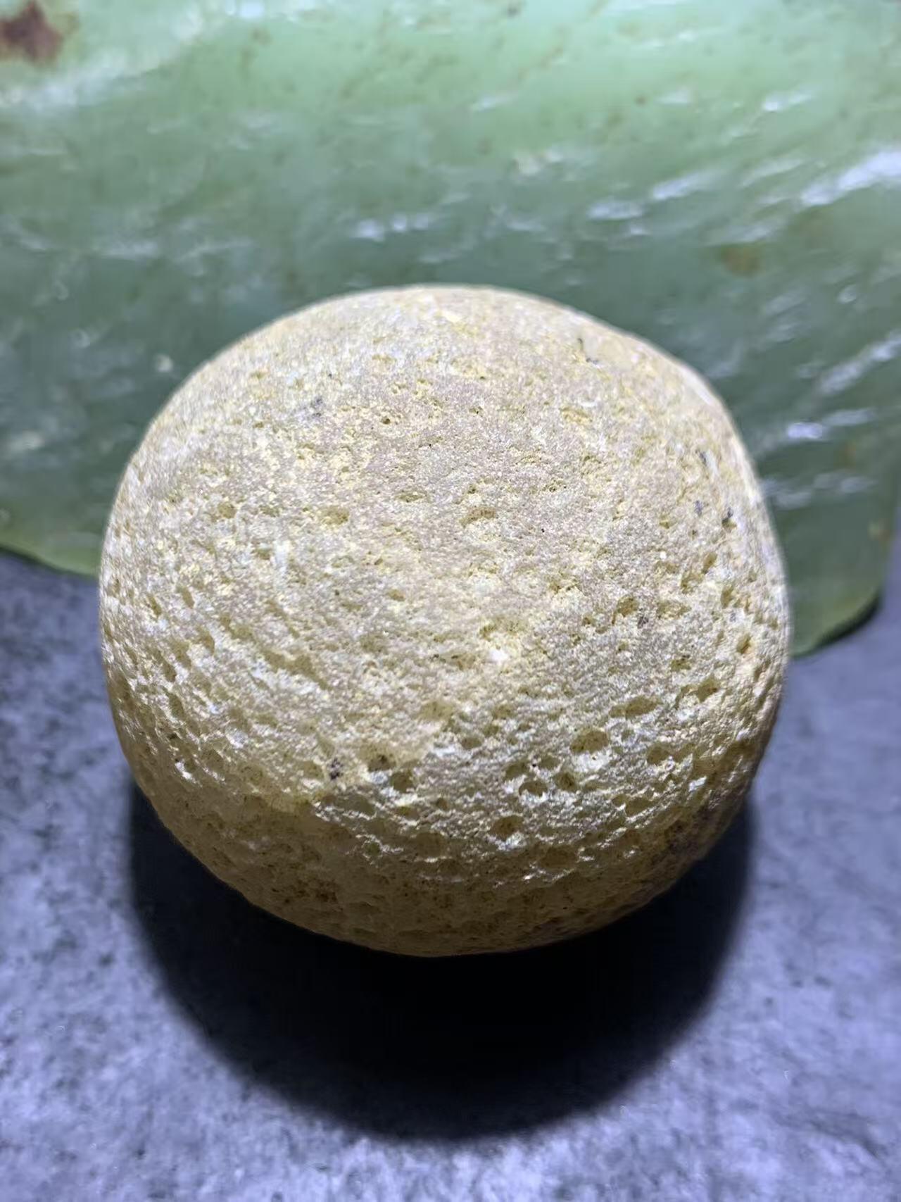 精美原皮高玉化战国红玛瑙原石一颗，，