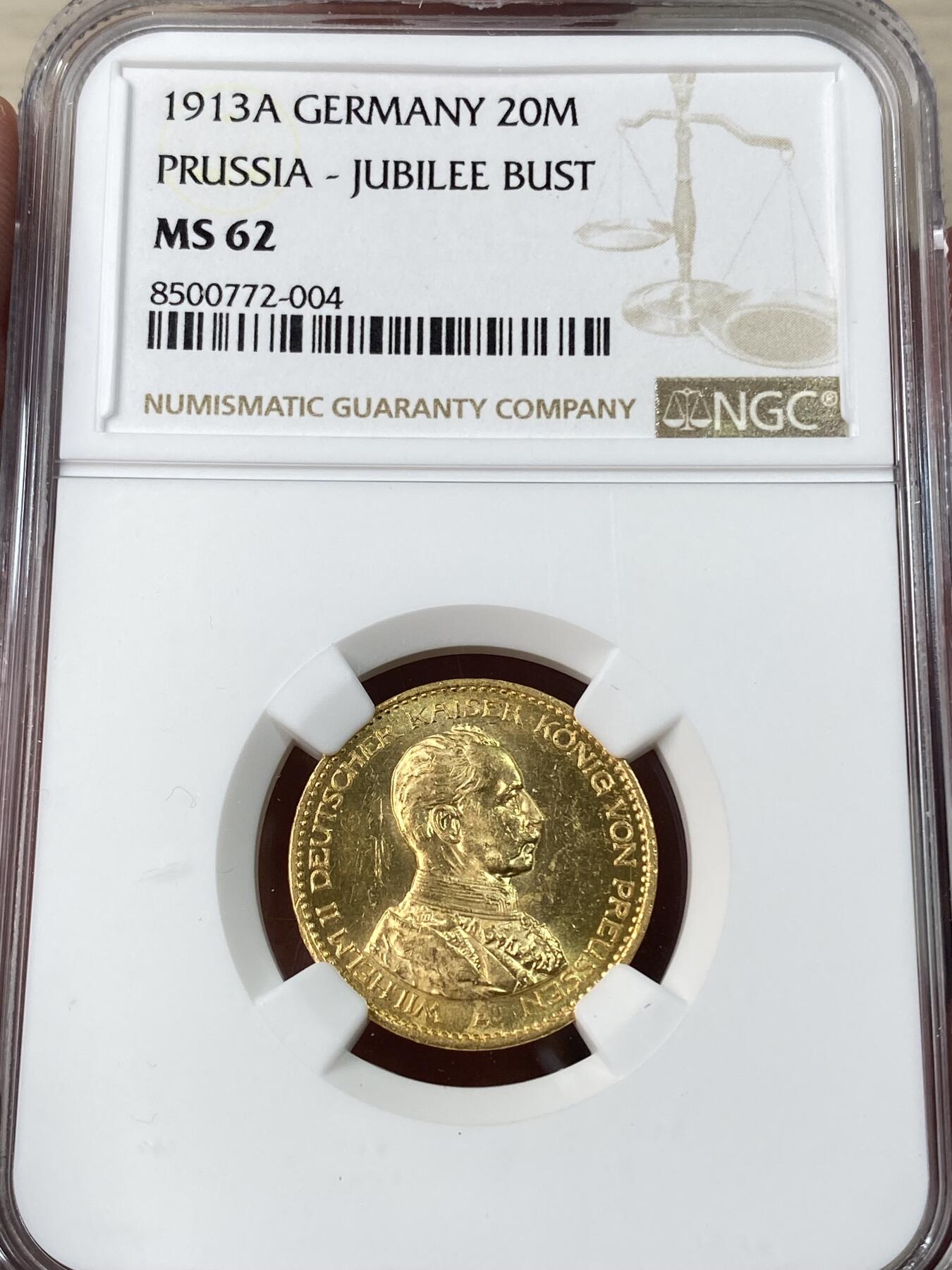 万国钱币拍卖第052期 NGC MS62 1913年德国普鲁士威廉二世军装流通长翅20马克金币 黄金转光轻微镜面 既美又亮且保值 7.96g 900金