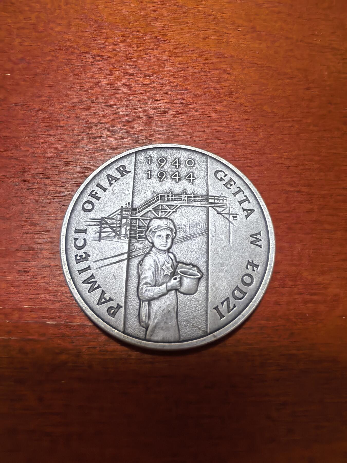 长老汇蛇年精选第四十一场拍卖 2004波兰罗兹贫民窟20兹罗提仿古精制银币，28.28克925银