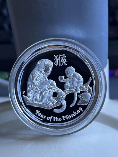 第173期拍卖【长期征集拍品】 - 澳大利亚2016年中国生肖猴年1盎司高浮雕加厚银币，999银，发行7500枚，有氧化点