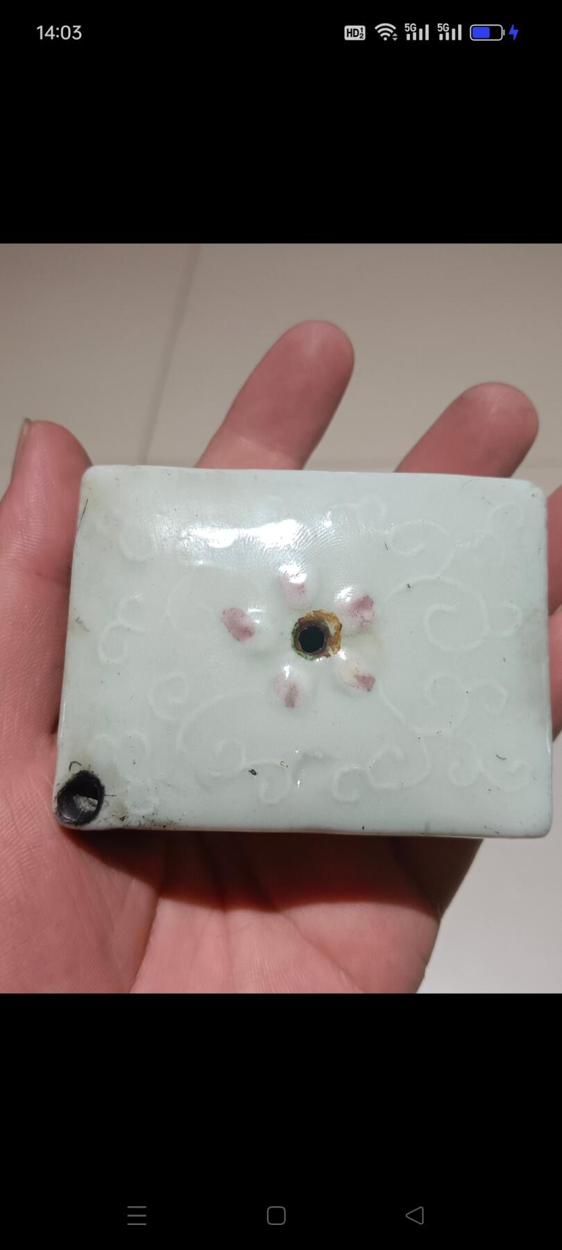 民国时期青瓷文房砚滴，小巧精致，发色漂亮，胎质细腻，保存完好，品相一流