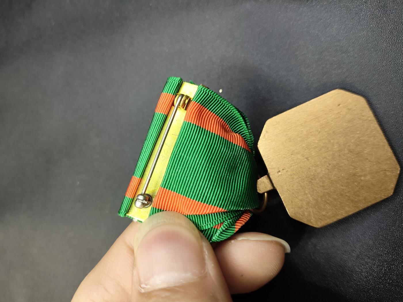 新时代收藏徽章红藏拍卖(第二十五场)  徽章纸品证书杂项