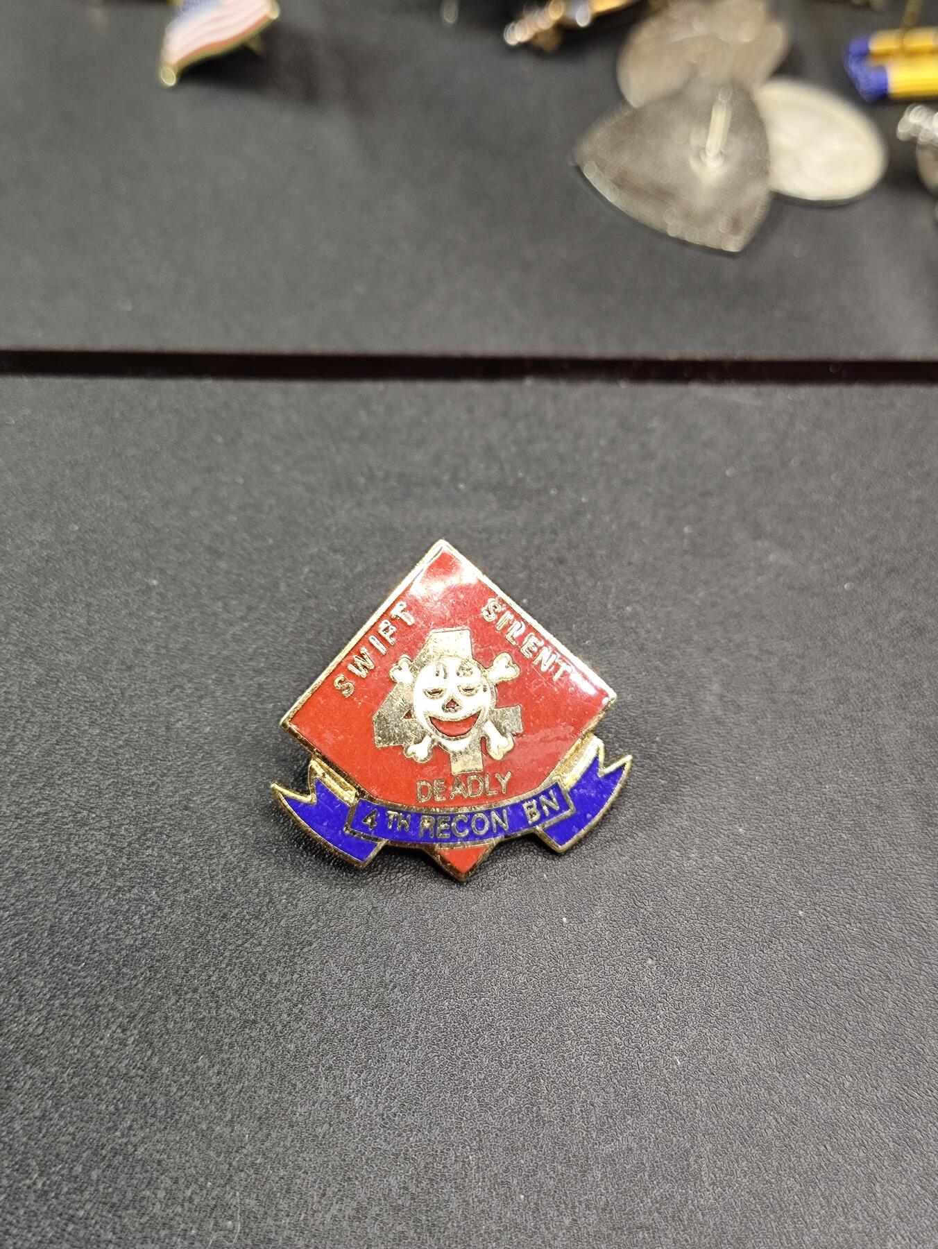 新时代收藏徽章红藏拍卖(第二十五场)  徽章纸品证书杂项